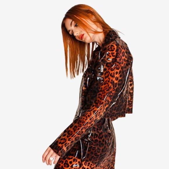 SOLD - Please check out my other items. ✨ - Picture 3 of 4